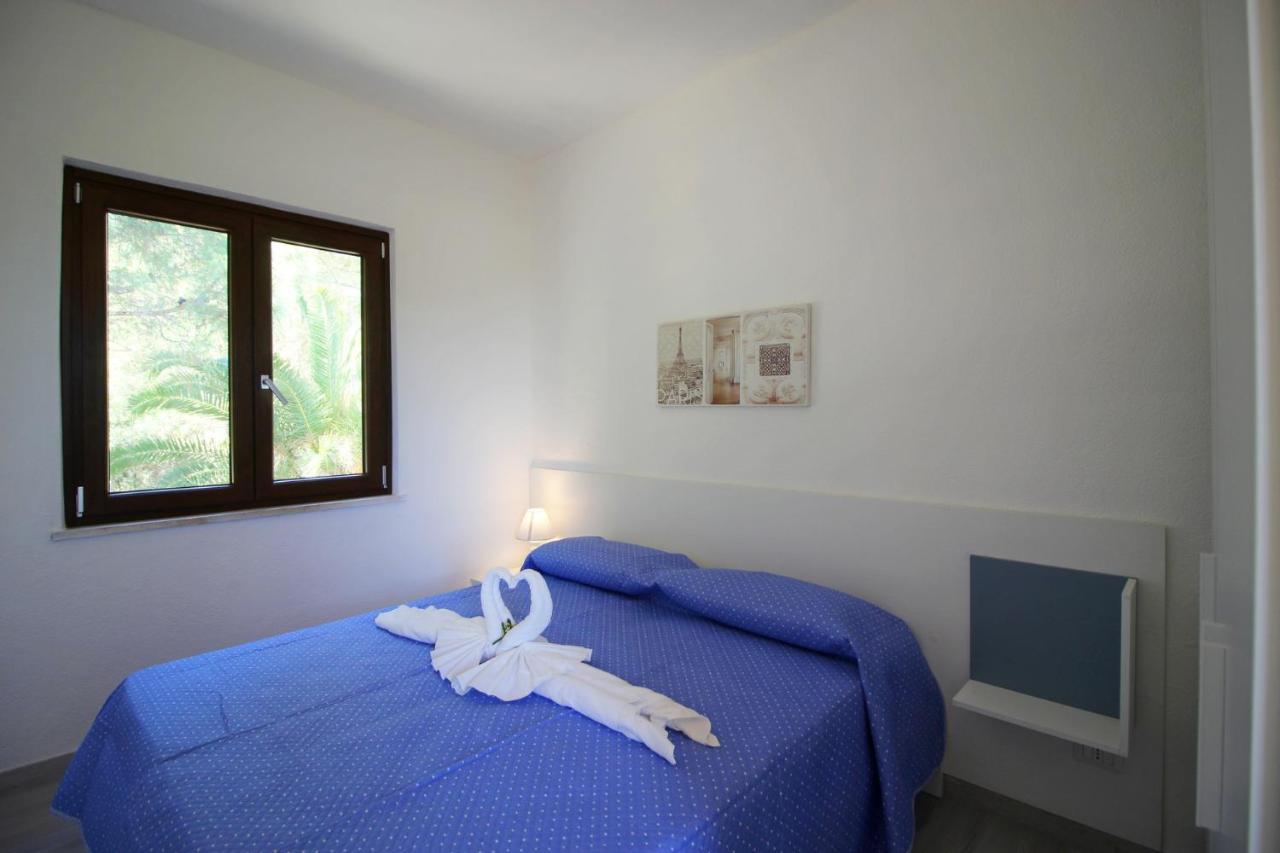 Case Vacanza Baiazzurra Monte Nai Buitenkant foto